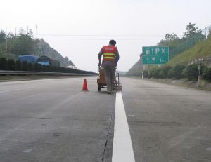 路面路標(biāo)用反光玻璃微珠